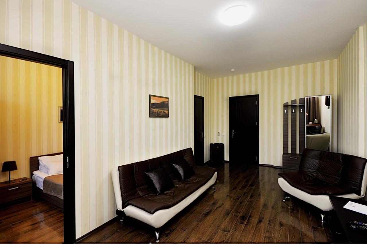 Athletics Hotel Tbilisi Esterno foto